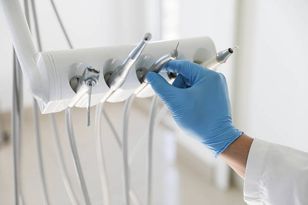 Professional Emergency Dentist technician working in Biola, CA
